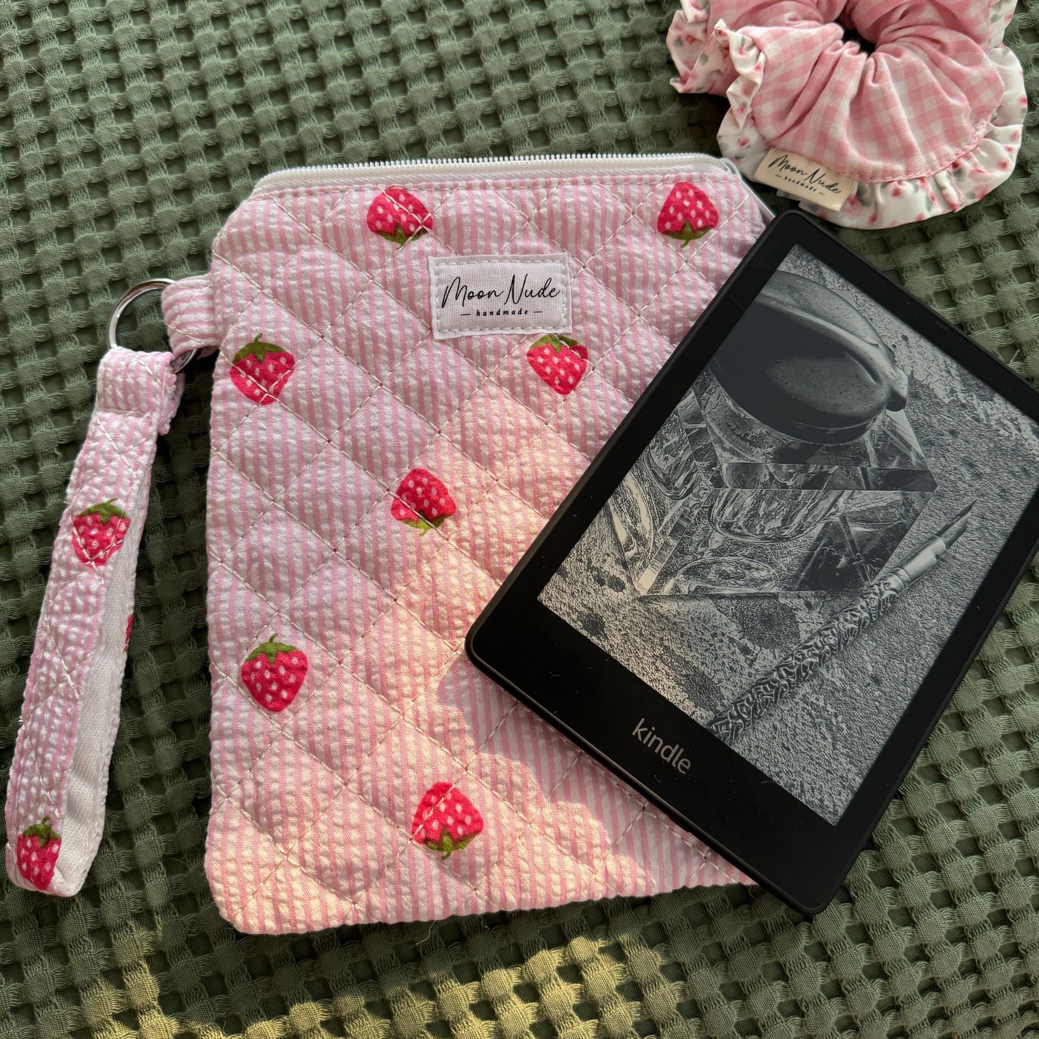 Strawberry eReader Pouch